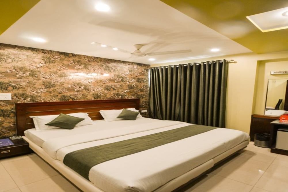 Hotel Central Residency Варанаси Экстерьер фото