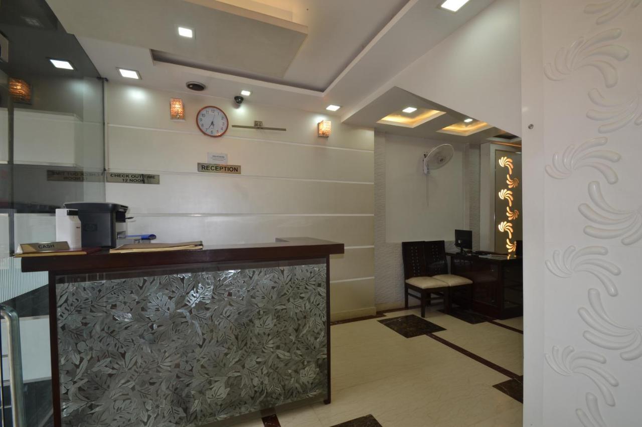 Hotel Central Residency Варанаси Экстерьер фото